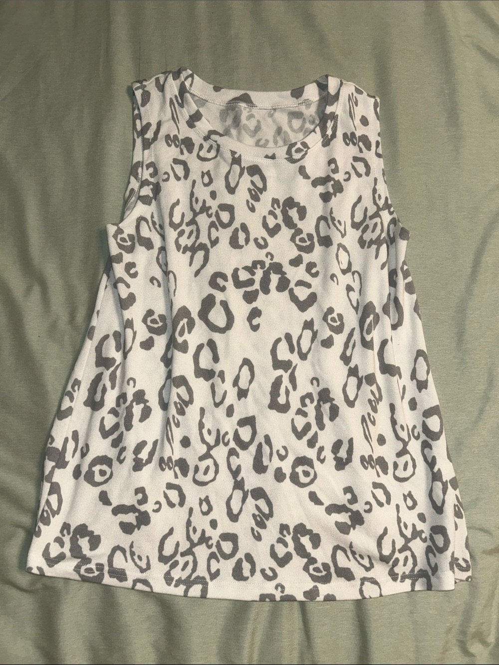Sleeveless Animal Print Tank Top - White & Gray